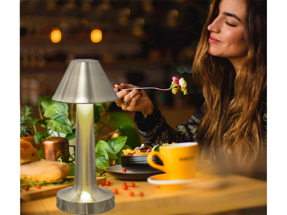 Lampada da Tavolo Comodino Controllo Touch a Led Ricaricabile Argento Senza Fili - Immagine 4 di 4