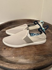 Olukai Women's Light Taupe Leather Mesh Combo Slip on size 7 brand new