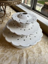 Rare Ceramic White Scallop Edge 3 Tier Tulipi...