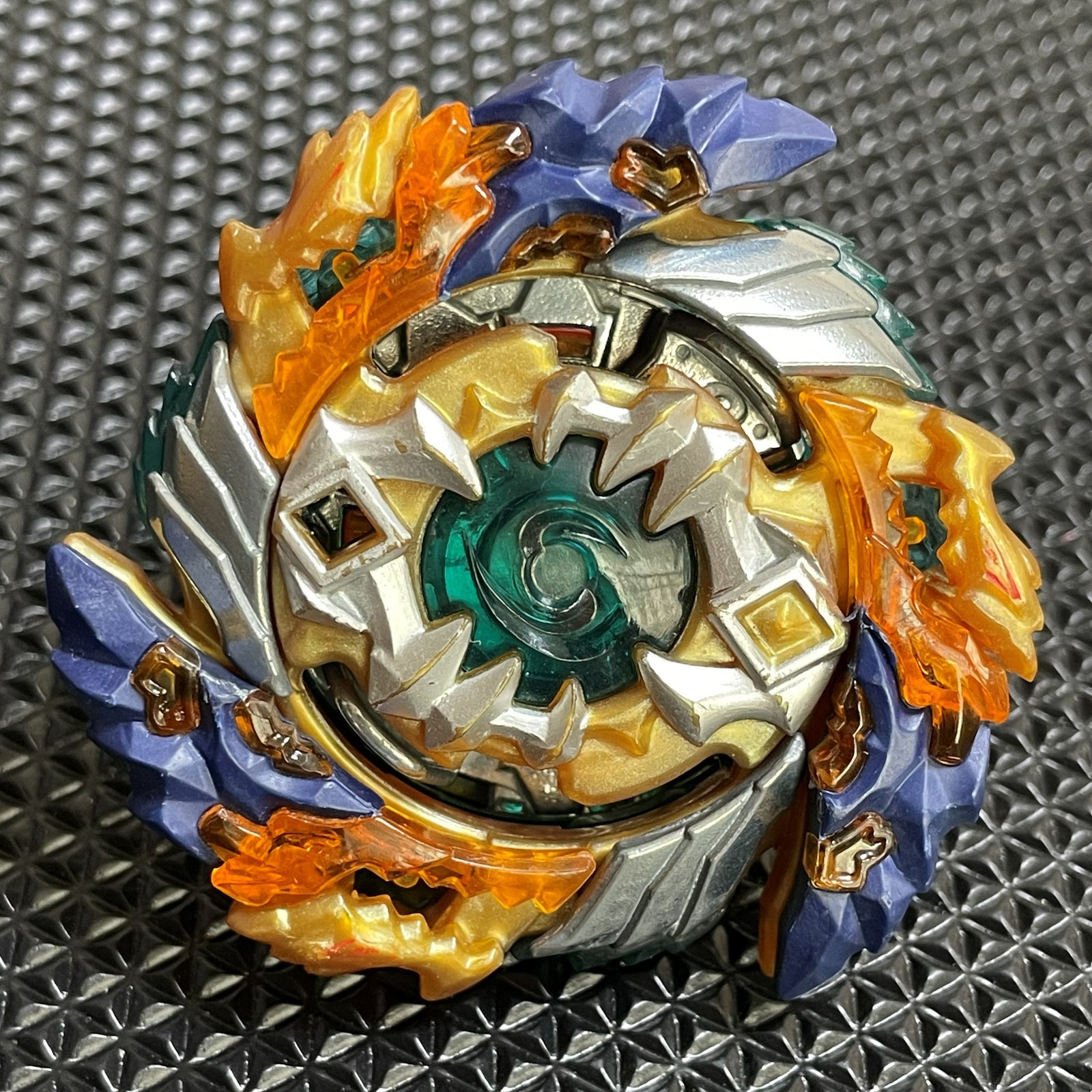 Beyblade Burst B-122 Geist Fafnir 8' Absorb Original Takara Tomy Japan Used