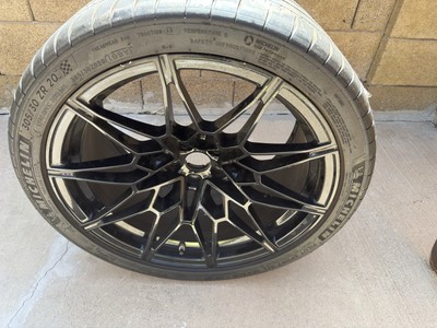 2 Piece original Wheels off an m4 g82with tires