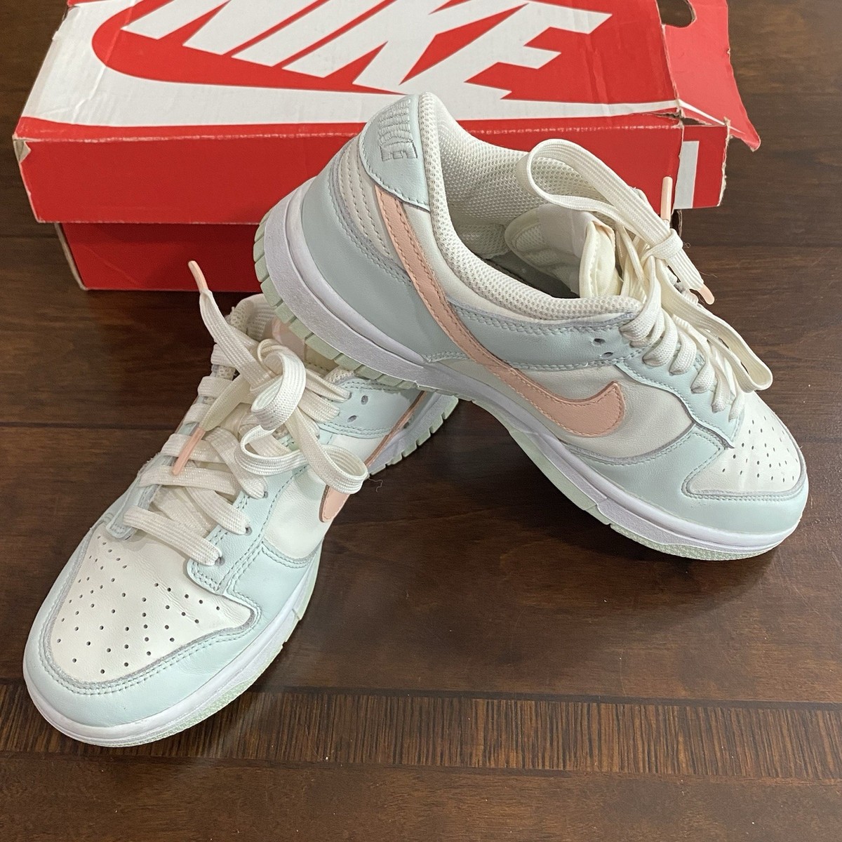Nike dunk low size 6.5  all the pictures are there and is in very good condition Size 6.5 Y - Nike Dunk Low Foam Finger 2022 | eBay main image 2
