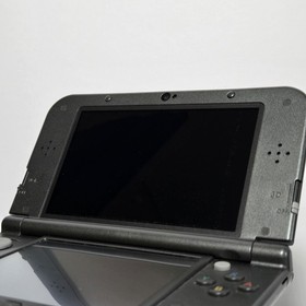 Nintendo New 3DS XL  Tested U.S Handheld Gaming System - Black