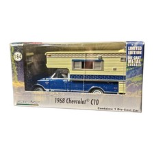 Greenlight Chevrolet C-10 Camper Camping 1972 1:64 29878