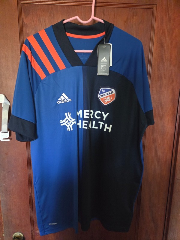 FC Cincinnati 2020 jersey Adidas sz. XL, NWT