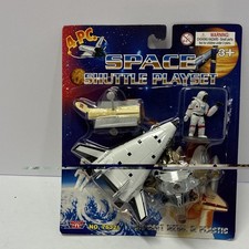 Motor Max Space Shuttle Playset 4pc Die-Cast w Astronaut Figure 76321