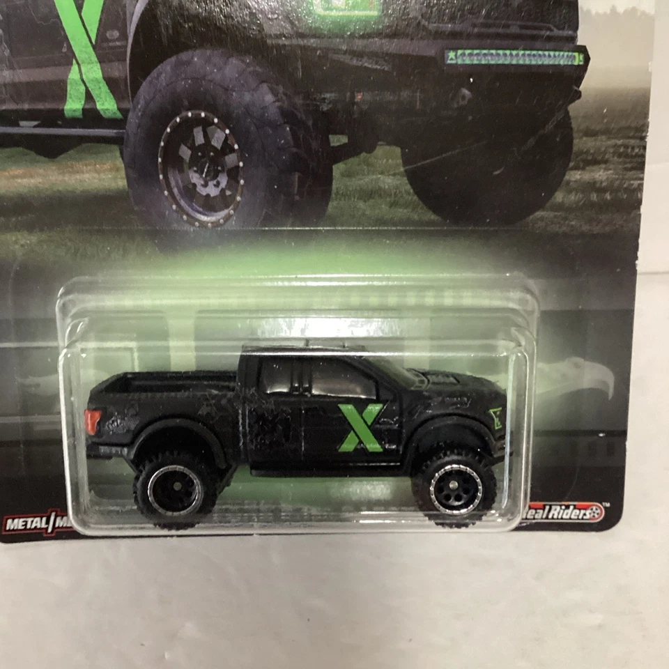 Hot Wheels, 17 Ford F-150, Raptor , Pickup, , 1/ 64 Scale ￼ - Image 2 of 4