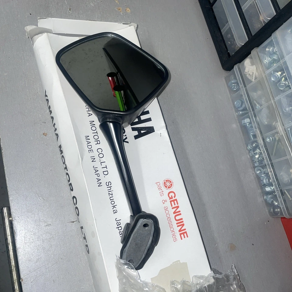 Conjunto de espejo retrovisor Yamaha FJ1200 FJ 1200 1988-1990 lado izquierdo nuevo pieza original OEM Foto 3 de 4