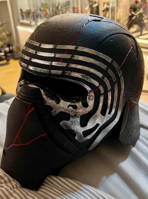 Star Wars Kylo Ren Helm Rise of Skywalker