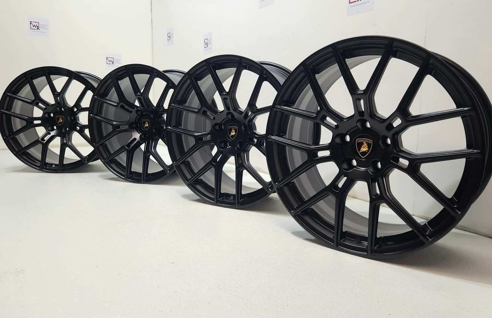 Lamborghini Huracan Sterrato Wheels 4 pcs Black