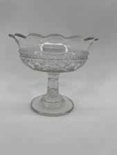Vintage Ornate Clear Glass Scalloped Compote/Candy Dish With Pedestal 6" Tall