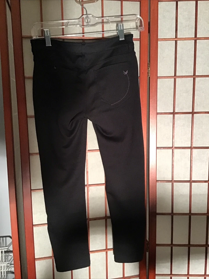 Pantalones negros Dream Out Loud de Selena Gomez Foto 2 de 3