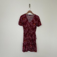 Madewell Ruffle-Wrap Dress in Windowbox Floral Butterfly Rich Burgundy Size 2