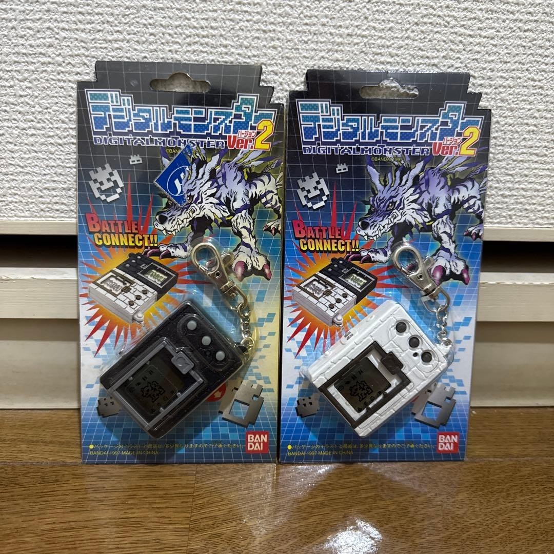 Digimon Digital Monster Ver.2 Black and White Set Rare Retro New