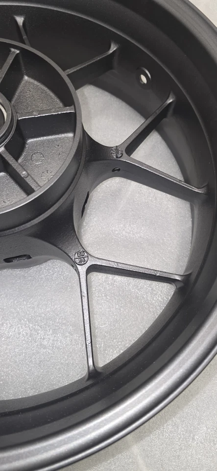 Hintere Felge Schwarz 5,9Kg DESIGN 2012 HONDA CBR 1000 RR 1000RR SC57 2006-2007 - Image 4 of 4