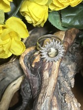 41. Vintage Marked 925 Sterling Silver Yellow middle SUN Flower Ring 7g, Adjust
