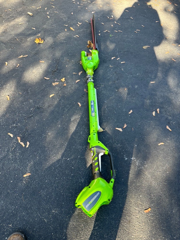Greenworks GMax 18 inch 40V Pole Hedge Trimmer (no battery)