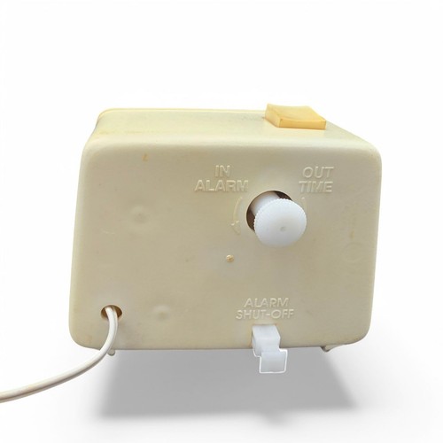 Ingraham Toastmaster Lighted Dial Electric Alarm Clock 49-504 - 1970s Vintage - Picture 7 of 10