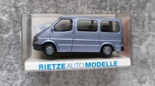 Rietze 20720 Ford Transit Bus Multivan hellblau Modellauto 1:87 H0 Modellbau