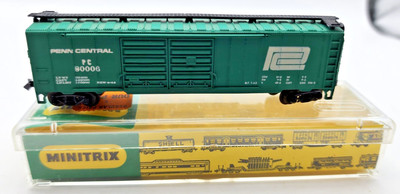 Minitrix N Scale No. 3132 51' Steel Double Door Boxcar Penn Central