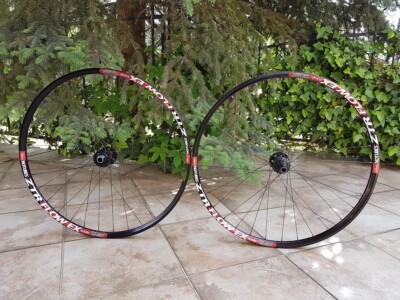 Stan's NoTubes ZTR FLOW EX 27.5'' wheels, DT SWISS 240, wheelset, DISC, VGC !