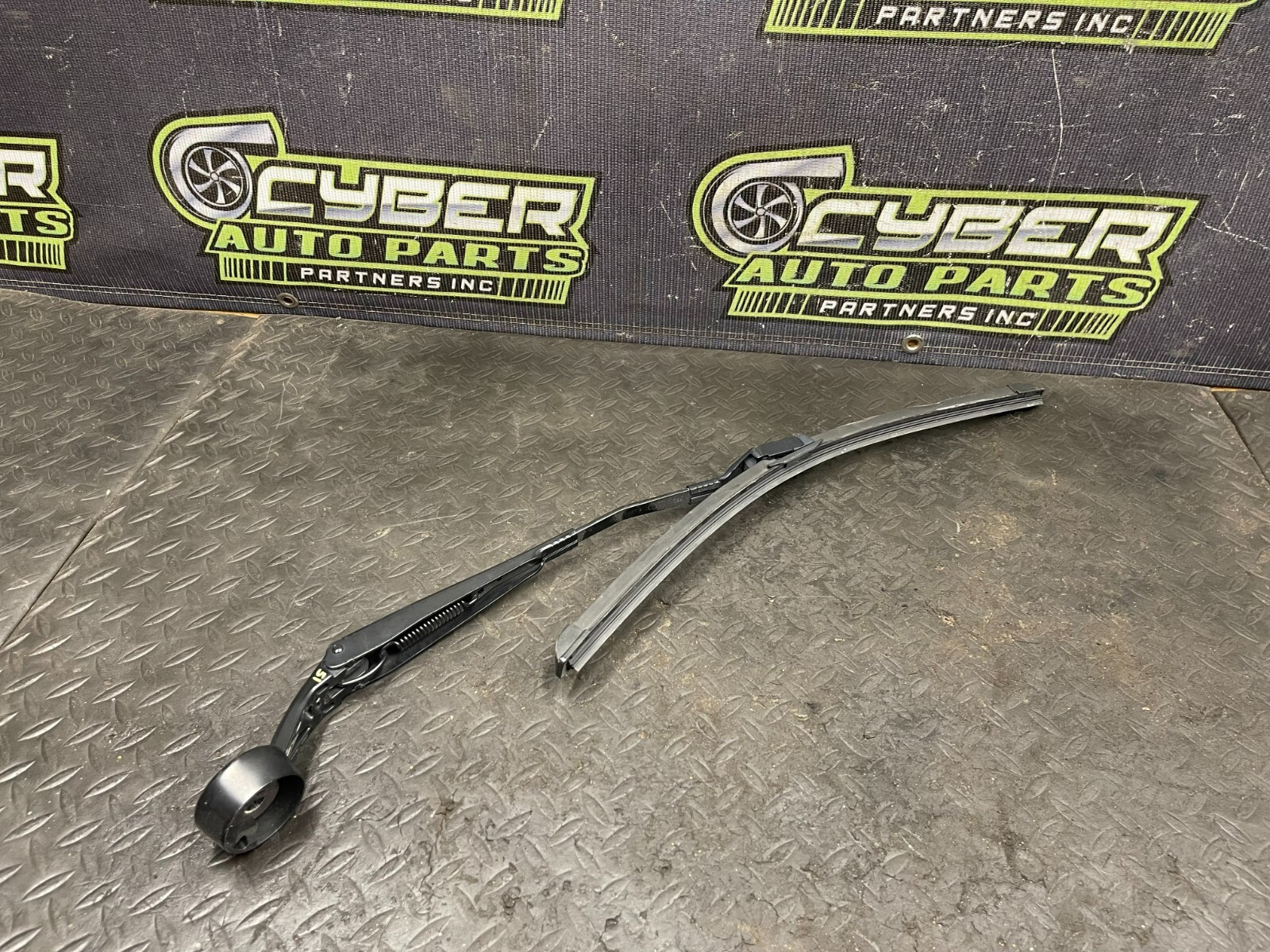 2017 AUDI R8 WINSHEILD WIPERS OEM 2018 