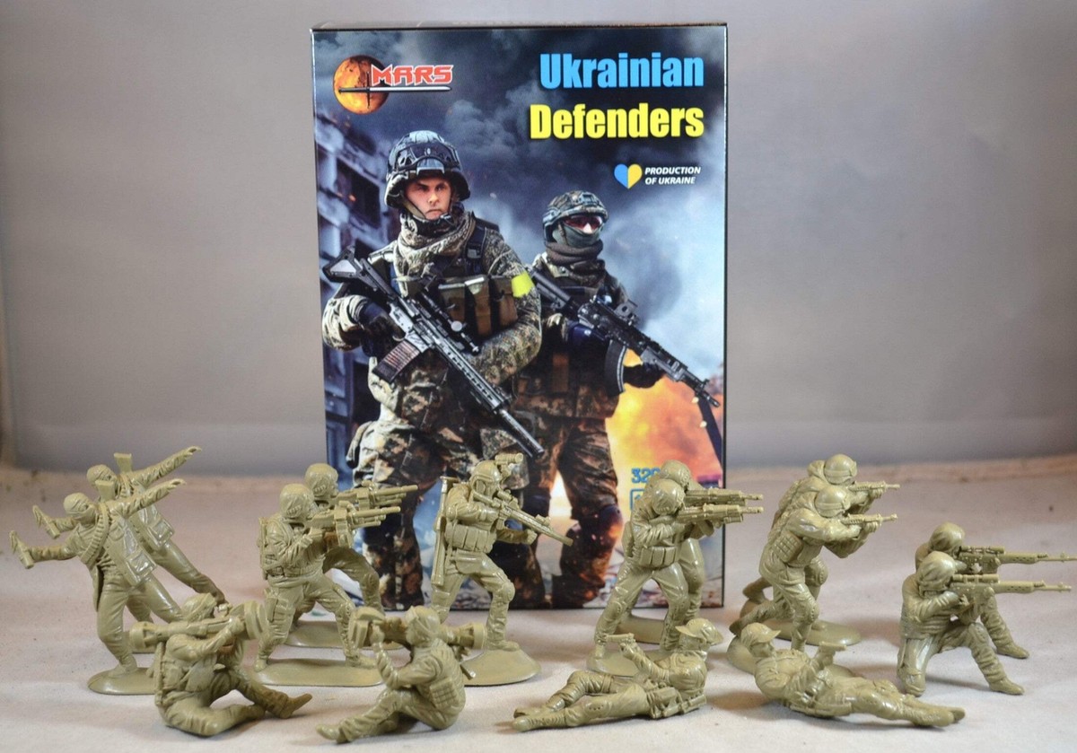 Mars Ukrainian Defenders Soldier Set 32045 | eBay