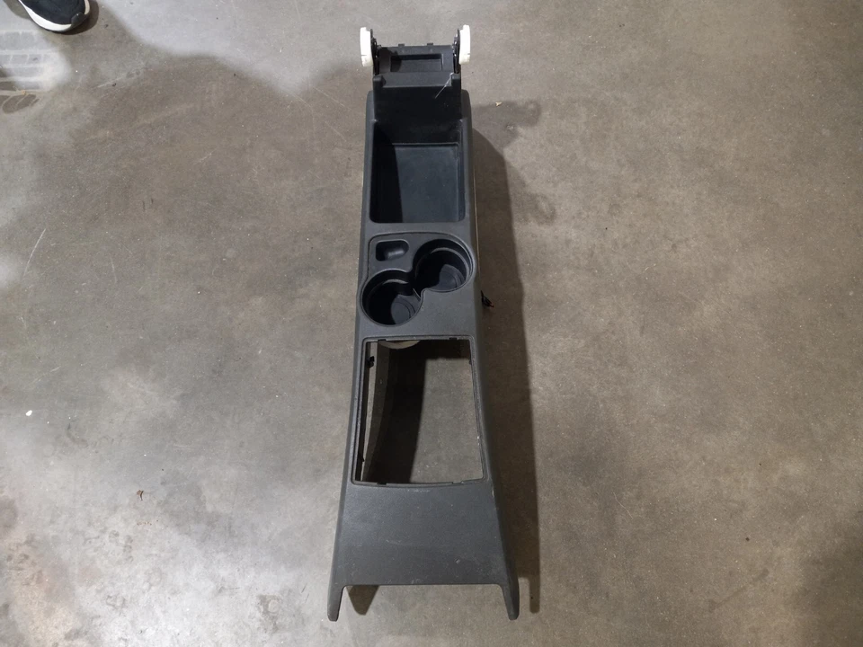 2003-2005 CADILLAC CTS CENTER CONSOLE HOUSING P/N 25740592 GENUINE OEM GM - Image 2 of 4