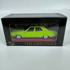 Trax 1/43 TR42B 1973 Leyland P76 Super Sedan in Hairy Lime boxed
