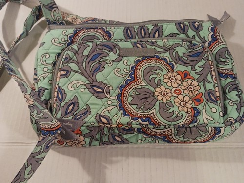 New VERA BRADLEY Go Ahead Convertible Crossbody Purse with Glasses Case - Picture 10 of 10