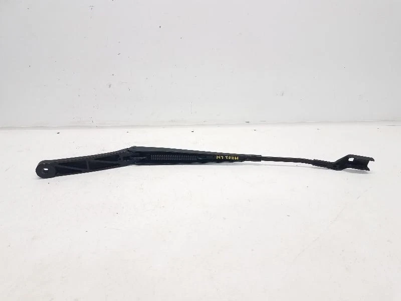 2007 Volkswagen Golf GTI Drivers Left Front Wiper Arm  - Image 2 of 4