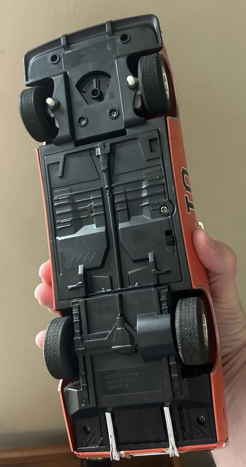 2005 Dukes of Hazzard General Lee RC Car 1:18 Malibu International Tested Works - Image 4 of 4