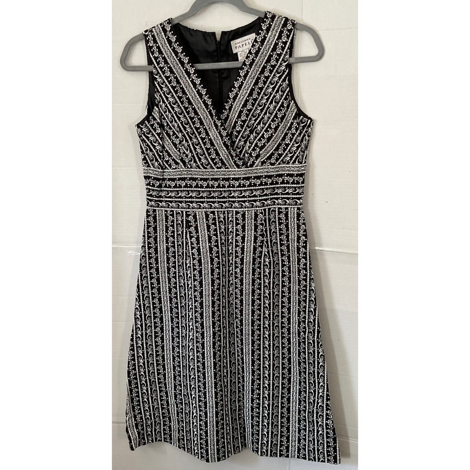 Adrianna Papell Black White Embroidered Linen Blend Fit Flare Dress Size 6
