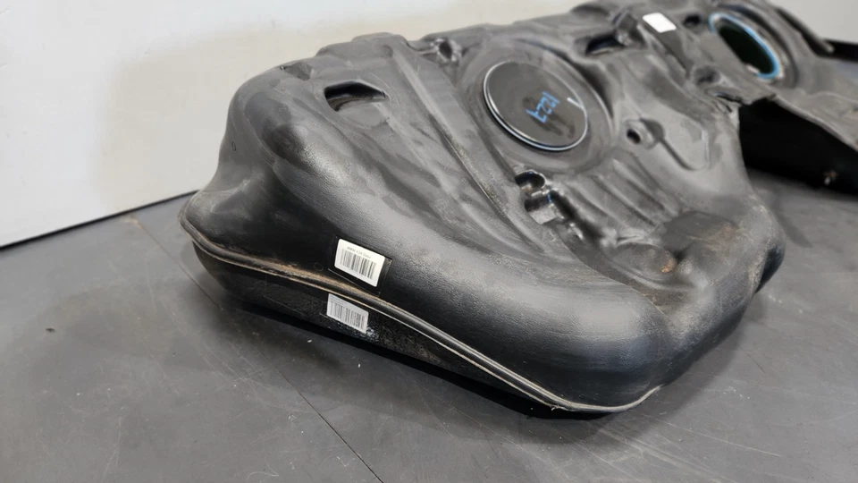 ✅ Reservatório de tanque de combustível 4k 15-20 OEM BMW F80 F82 F83 M3 M4 - Imagem 3 de 4