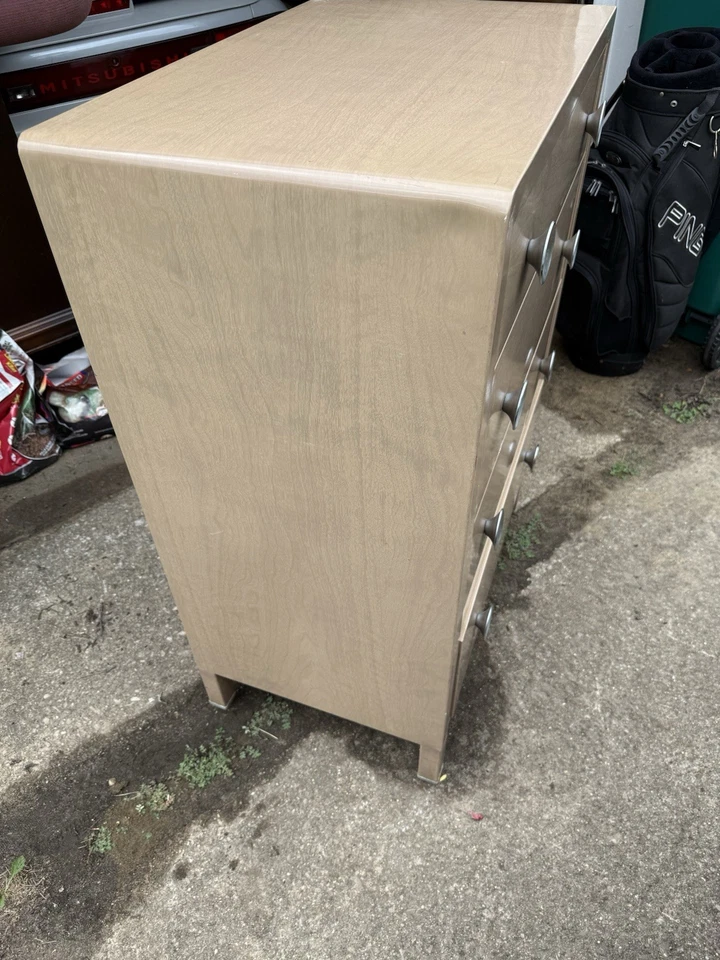 Cómoda de metal vintage Simmons con 4 cajones 43" x 30,5” x 19” Hi Bake original tostado  Foto 3 de 4