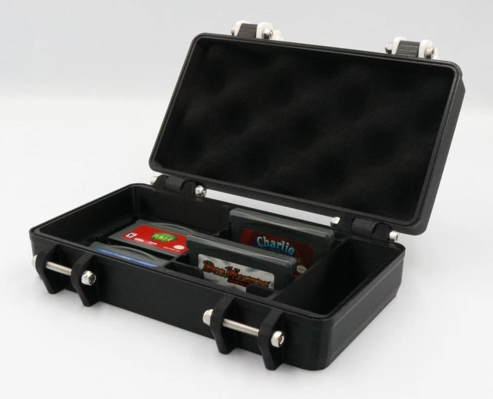 Game Boy Advance SP Protective Carrying Case -Holds Original GBC GBA Games & USB - Image 3 of 4