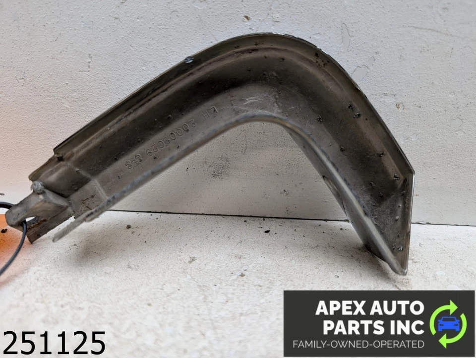 OEM 1979 Chevrolet El Camino 3.9L Rear Corner Tail Bed Trim Moldings Left Foto 4 de 4