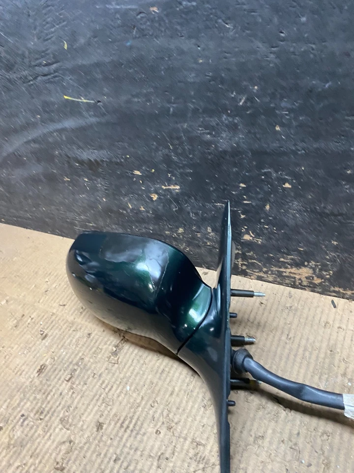 2000-2005 Cadillac Deville Right Passenger View Door Mirror OEM T9743 DG - Image 2 of 4