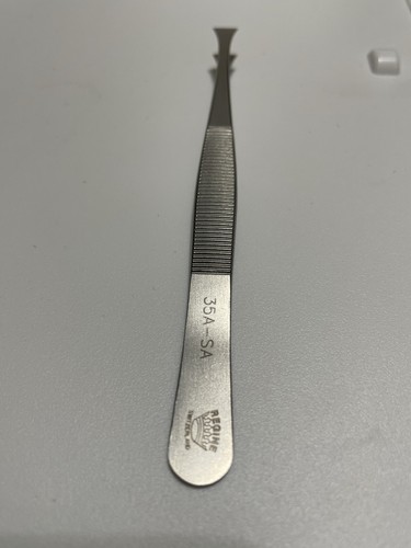Regine Switzerland Slant Tweezer—35A -SA / in Switzerland /Straight Flat Point  
