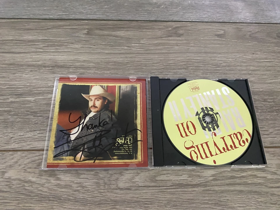 Vintage Ralph Stanley II Carrying On CD Bluegrass Signed Rebel Records 2004 Auto Foto 3 de 4