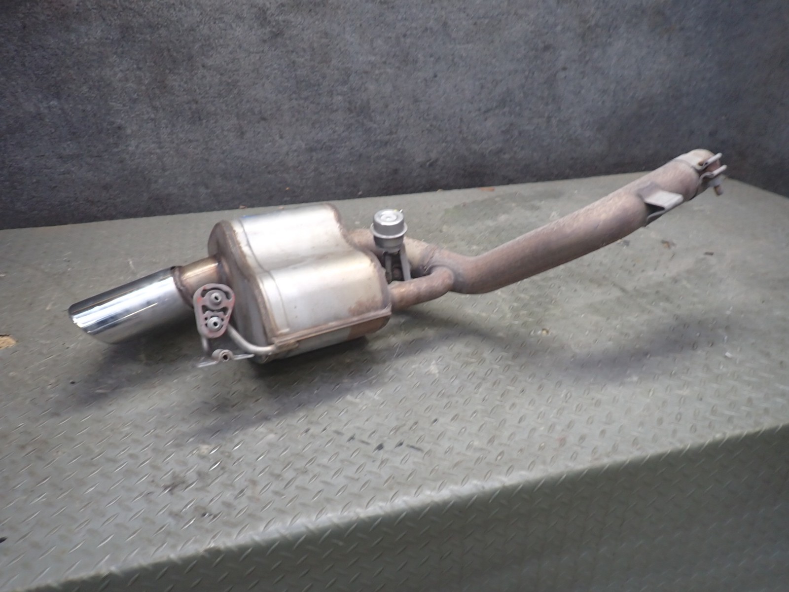 2009-2019 MASERATI GRANTURISMO M145 4.7L REAR LEFT EXHAUST MUFFLER PIPE TIP
