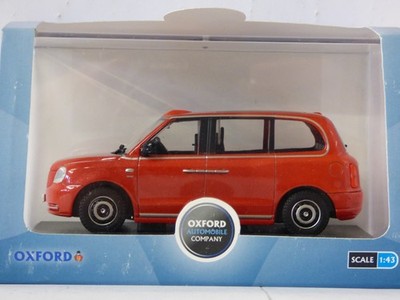 Oxford Diecast 1:43 LEVC TX5 Taxi Tupelo rot