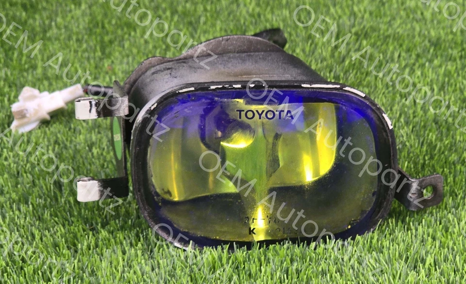 Faros antiniebla izquierda y derecha Toyota Corolla Vitz 1999-2005 ICHIKOH 2175 OEM JDM usados Foto 4 de 4