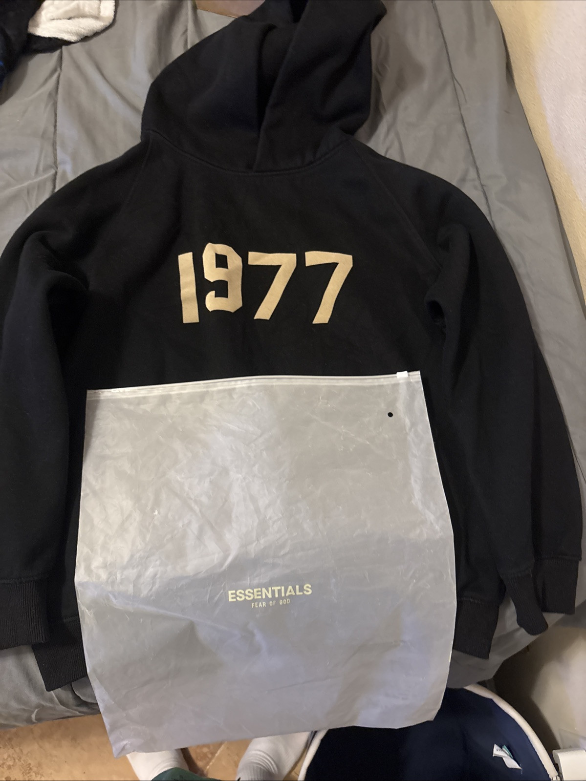 Fear of God Essentials 1977 Hoodie Iron S22 Size S