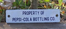 VINTAGE PROPERTY OF PEPSI-COLA BOTTLING CO PORCELAIN CRATE TAG SIGN 6"×2.5"