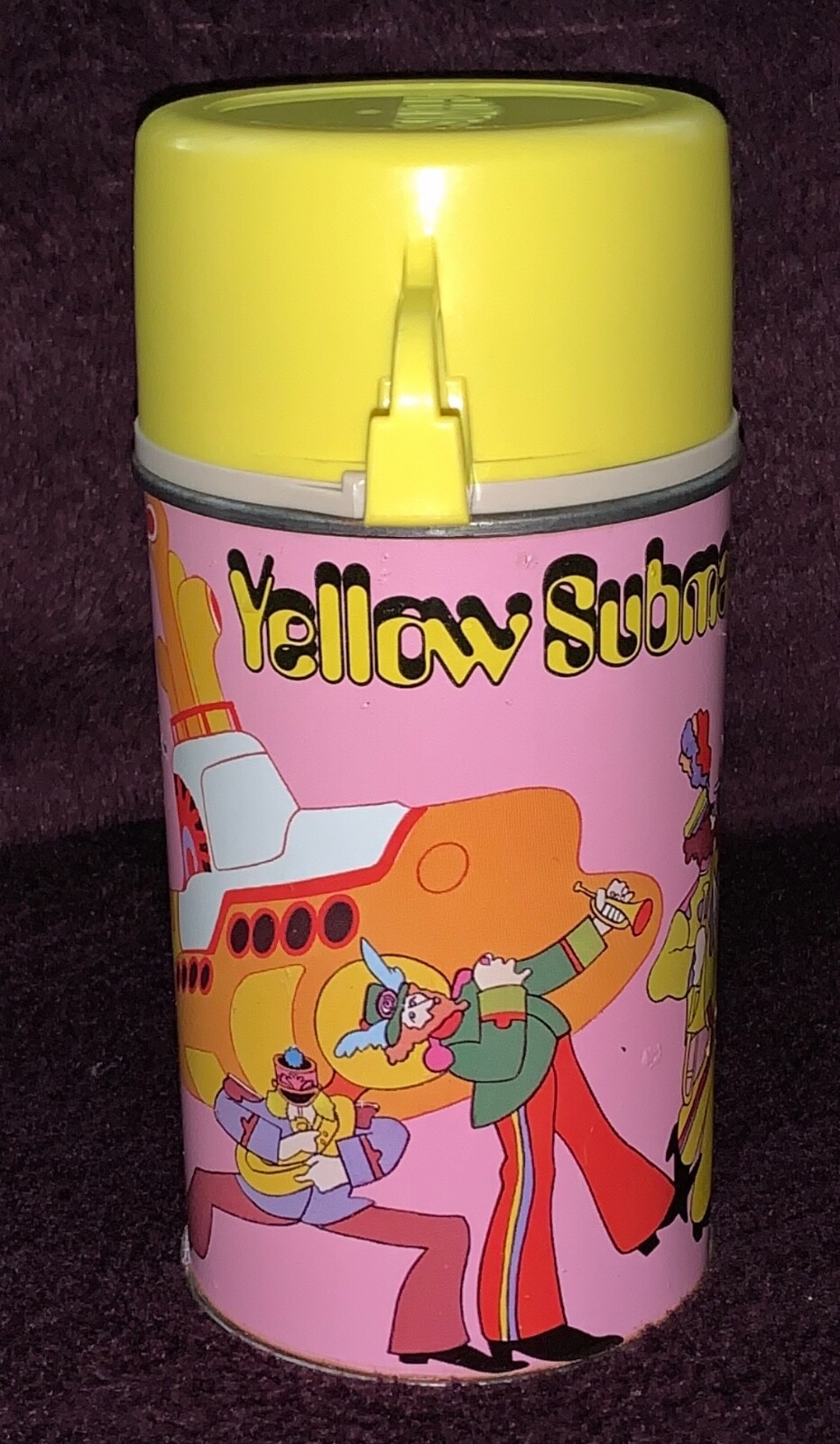 Beatles BEAUTIFUL ORIGINAL 1968 U.S. YELLOW SUBMARINE LUNCH BOX AND