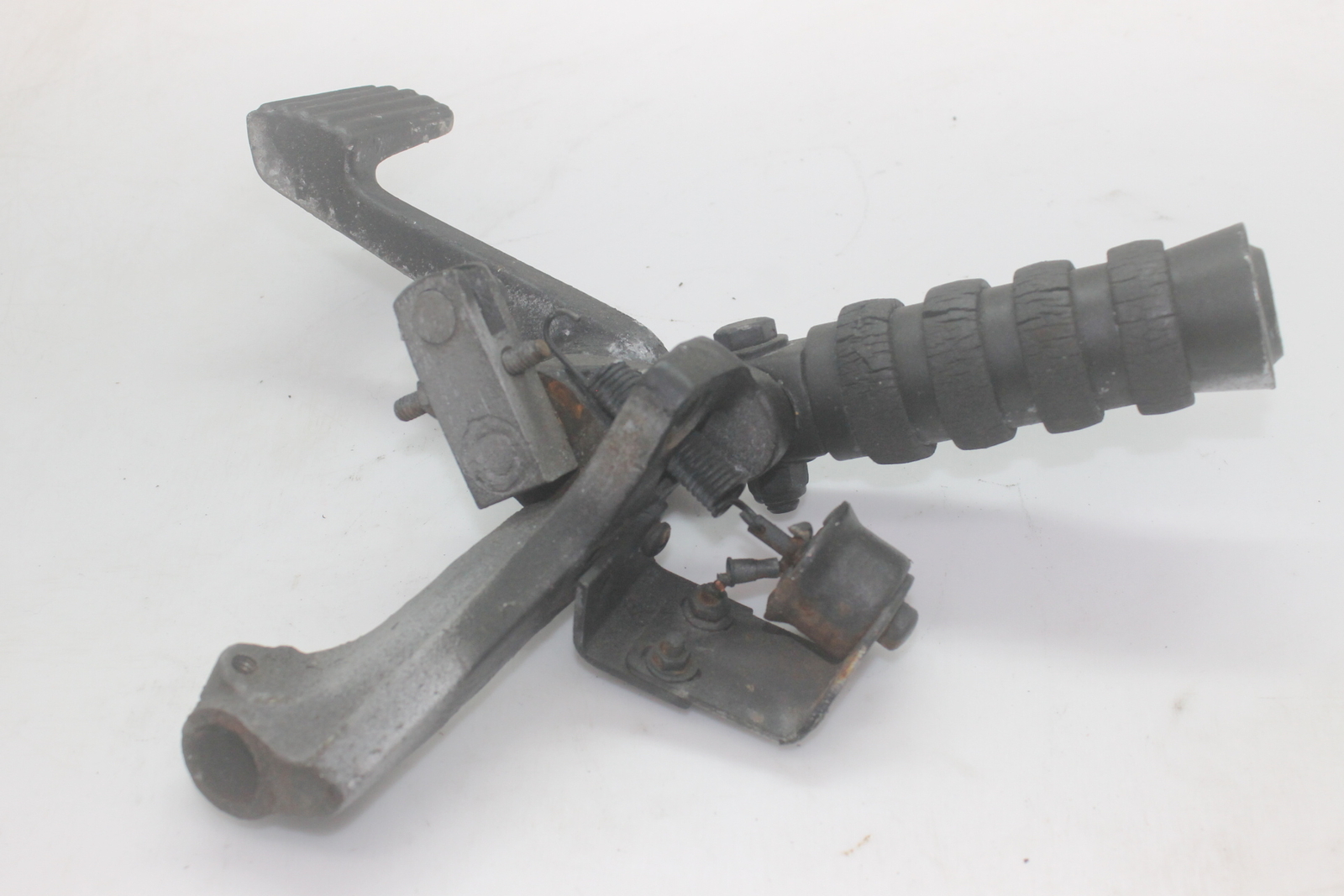 7285 Sportster 1000 RIGHT REARSET REAR SET BRAKE LEVER PEG OEM CONTROL