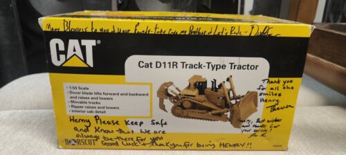 cat D11R Track Type Tractor 1:50 Scale Collectibles Writing With Marker On Box - Picture 4 of 16