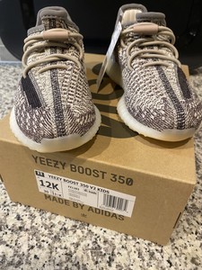 yeezy boost 350 v2 kids zyon