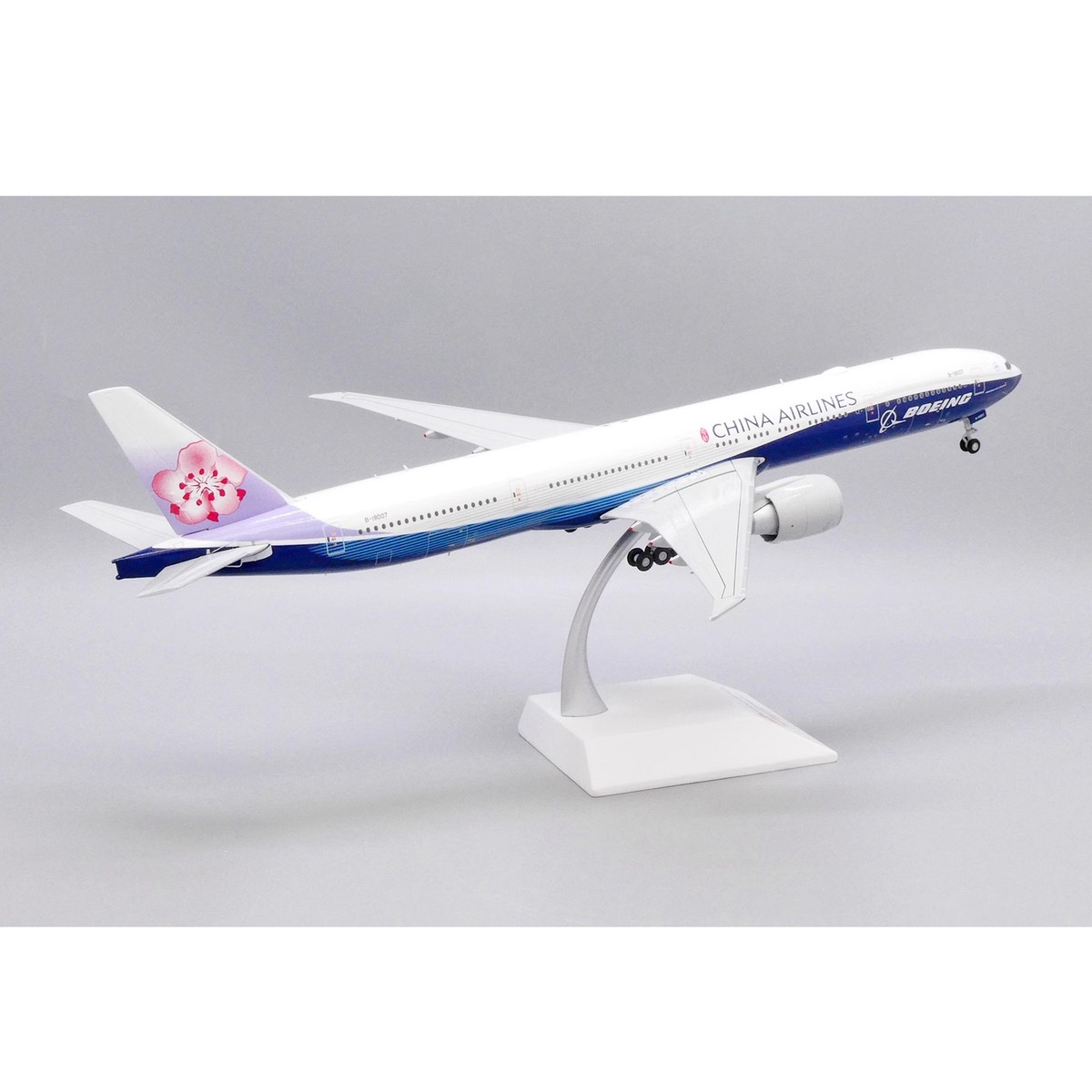 JcWings 1/200 チャイナエアライン B777-300ER 品薄レア JC Wings 1/200 China Airlines Boeing 777-300ER B-18007